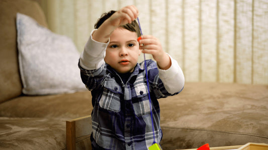 Förderung der Feinmotorik von Babys - Wie Spielzeug helfen kann - derkleinefratz.de