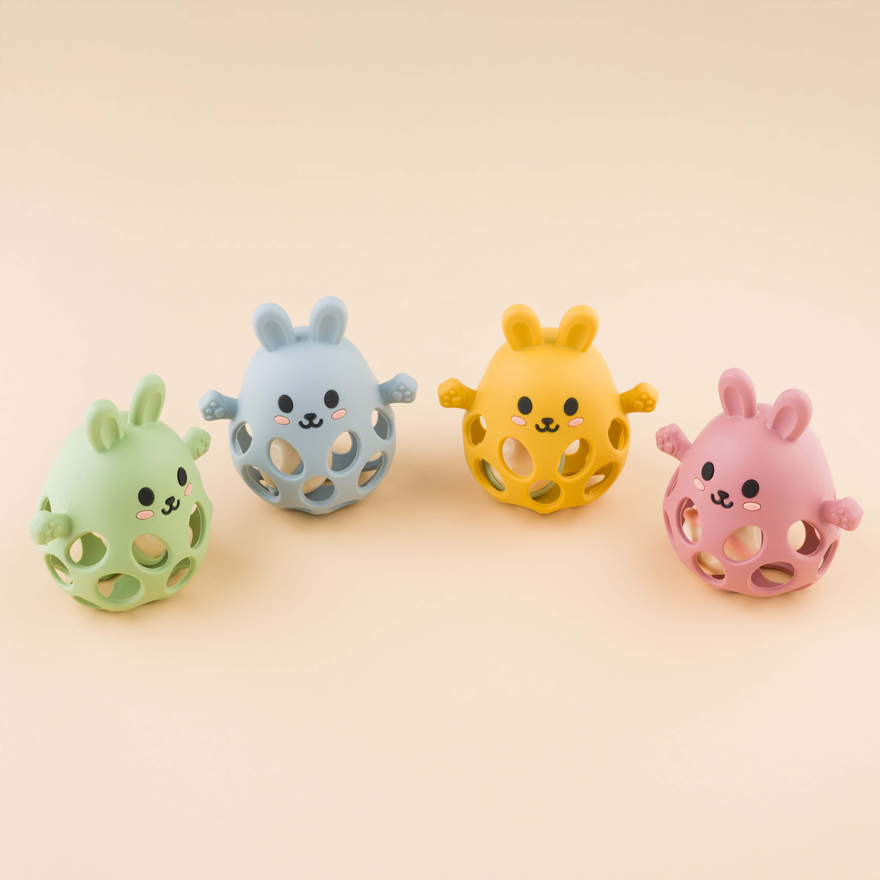 BeißHäschen mit Rasselball