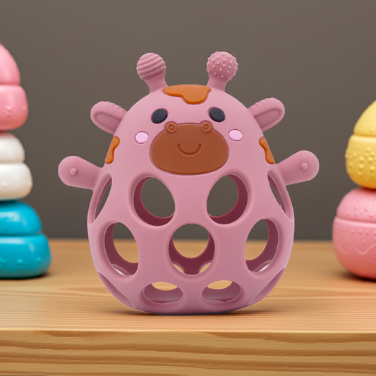 BeißGiraffe mit Rasselball